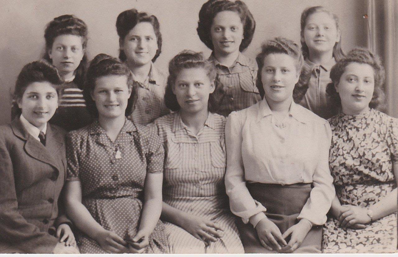 Photograph of the Girls at Kershaw House.