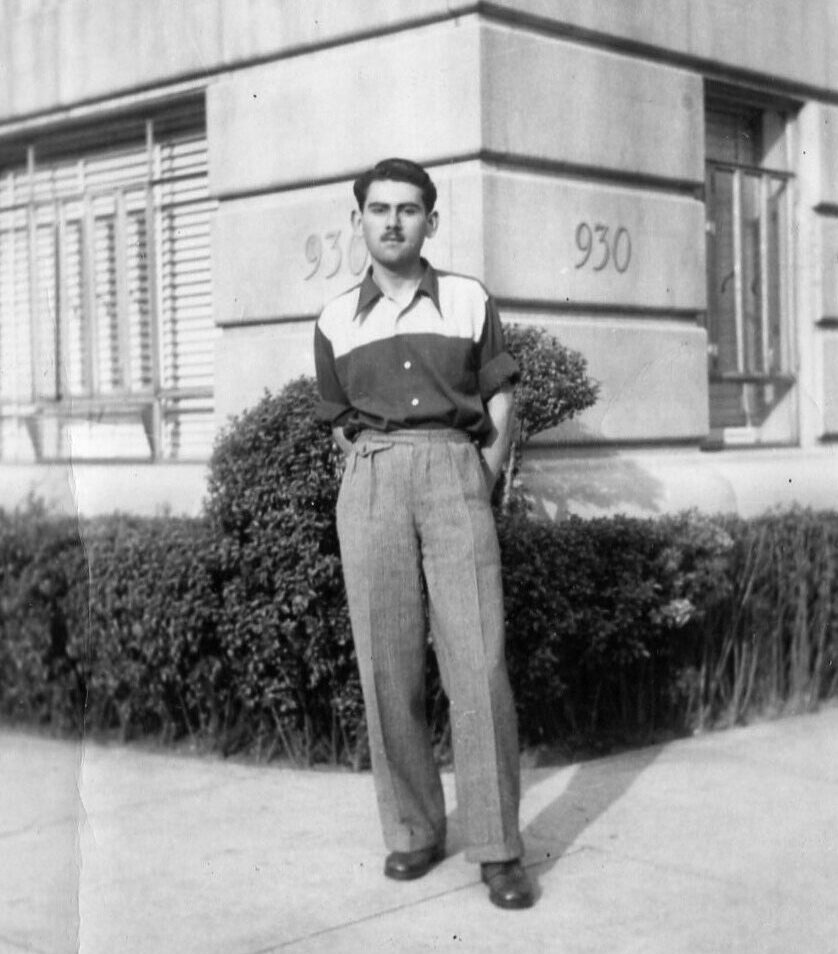 Photograph of Alex (Shanyi) Abramovic