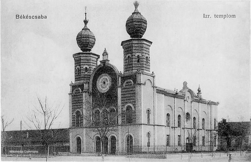 Old postcard of the Békéscsaba Synagogue.