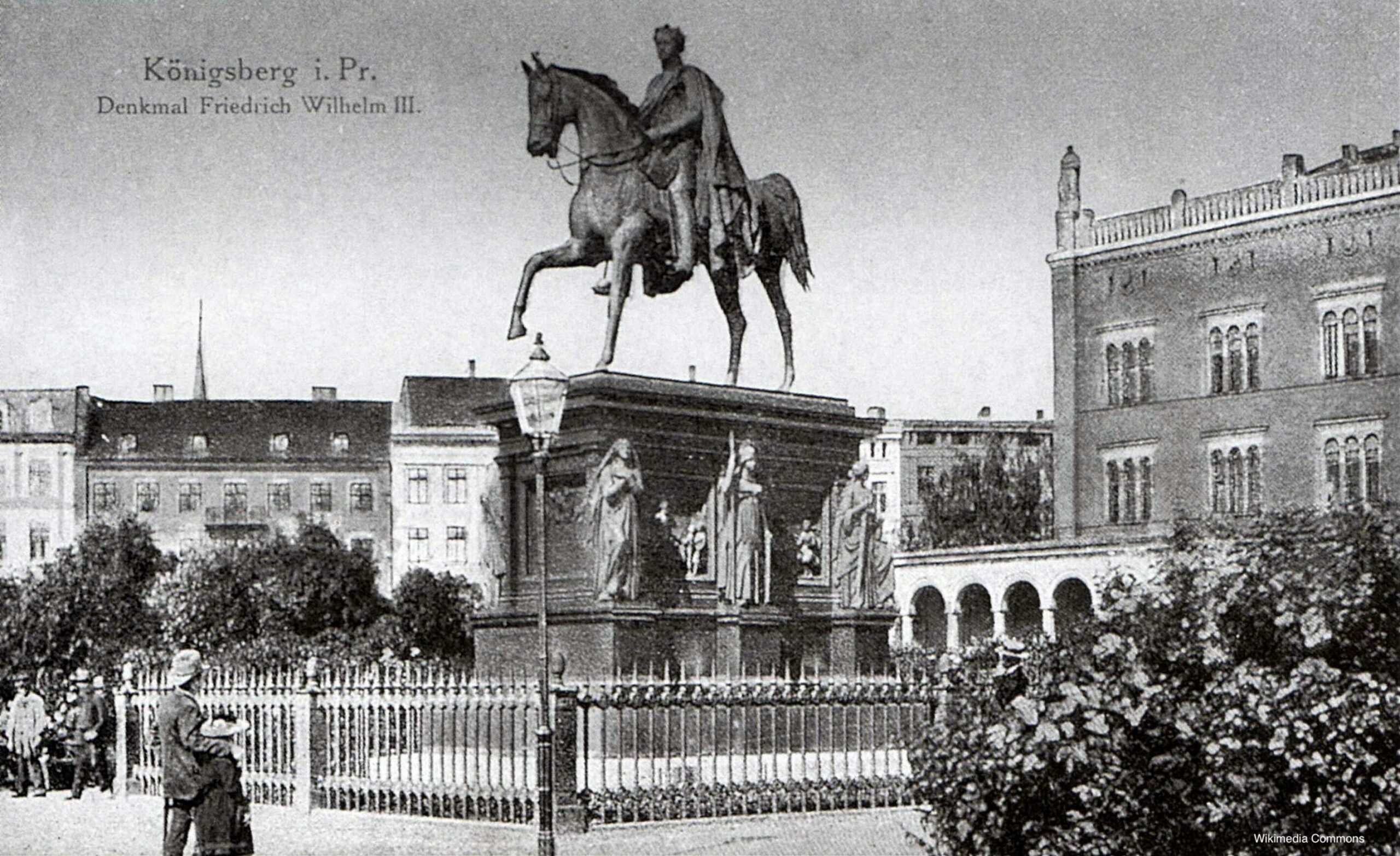 Postcard of the statue of Fredrich Wilhelnm III in Königsberg.
