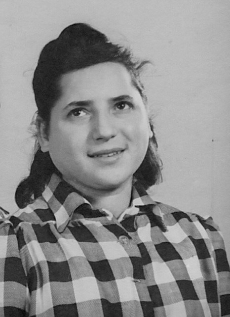 Photograph of Masha Platt in Manchester in 1945.