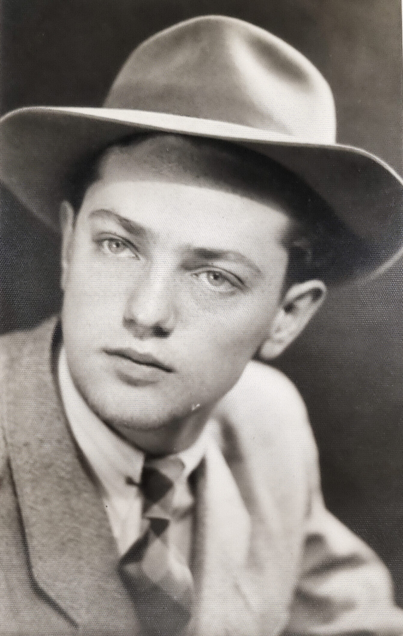 Photograph of Eugene Lipshitz.