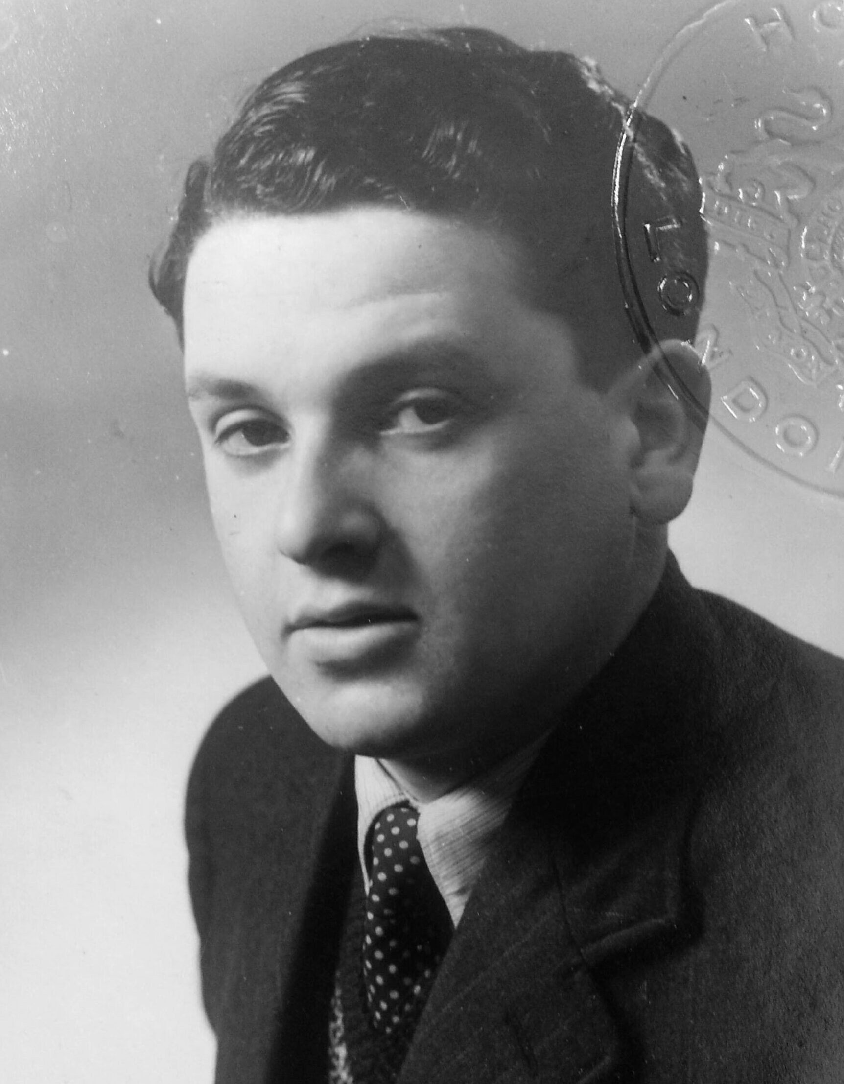 Photograph of Leo Frydenberg.