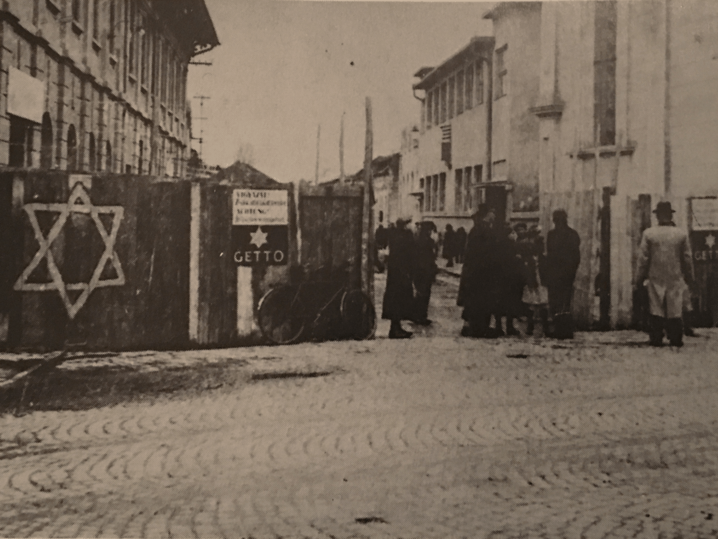 Photograph of the Ghetto in Mukačevo, 1944.