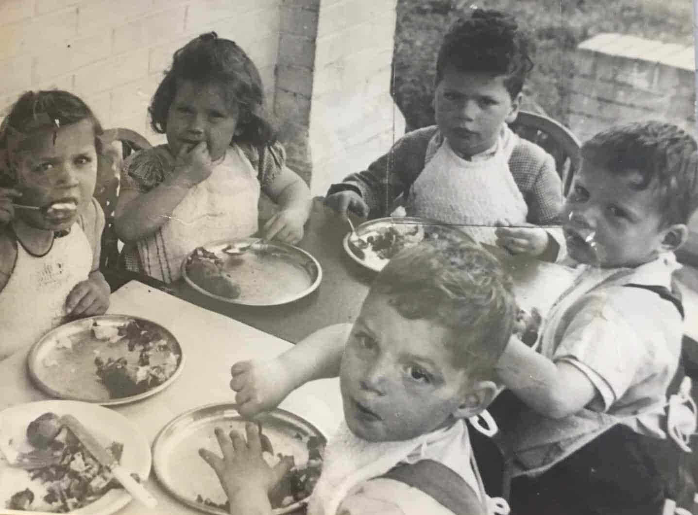 Photograph of the Children in Bulldogs Bank hostel.