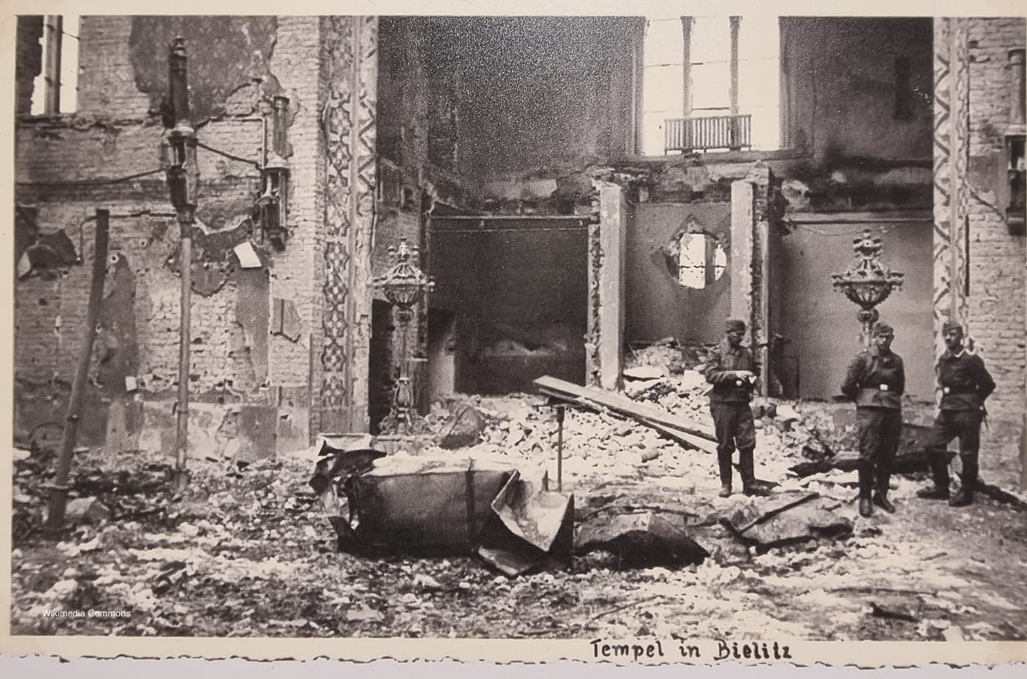 Photograph of the Synagogue in Bielska 1939.