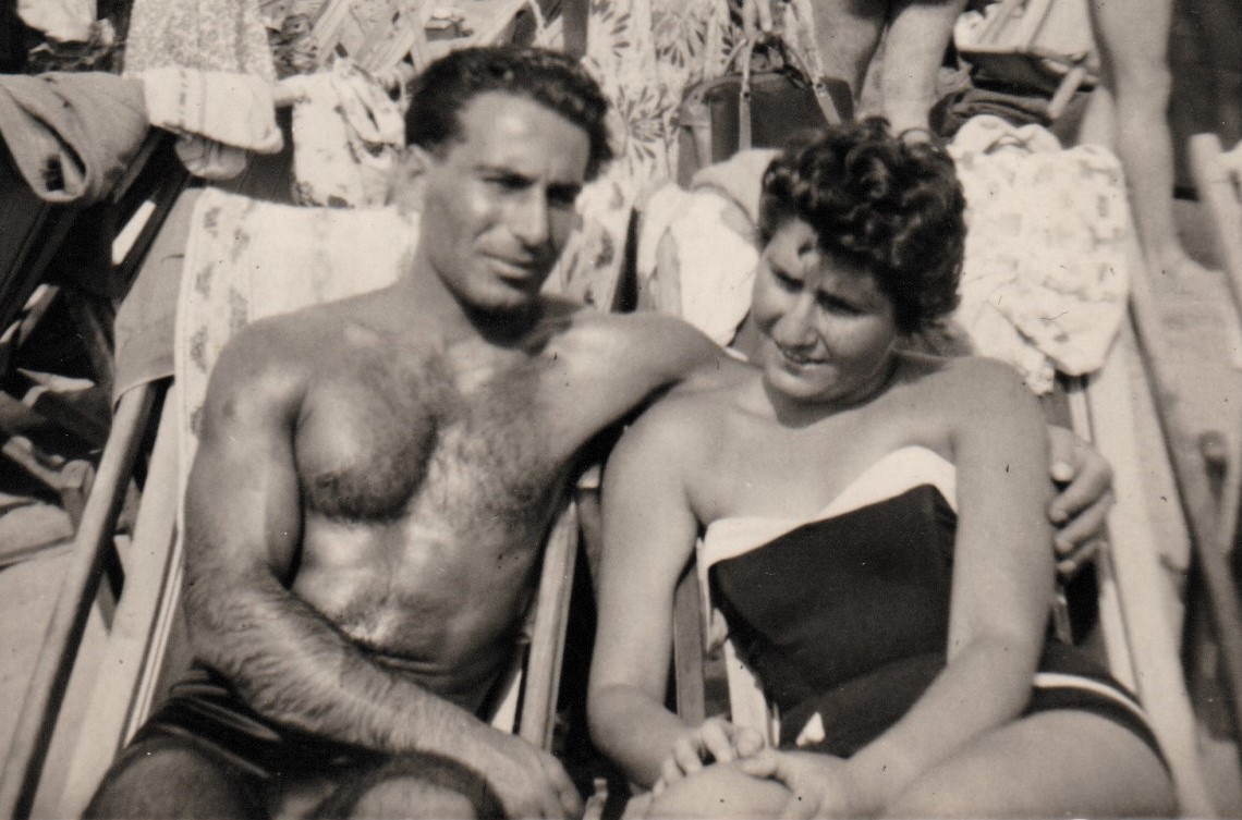 Photograph of Jan Goldberger and Vivienne Kendall.