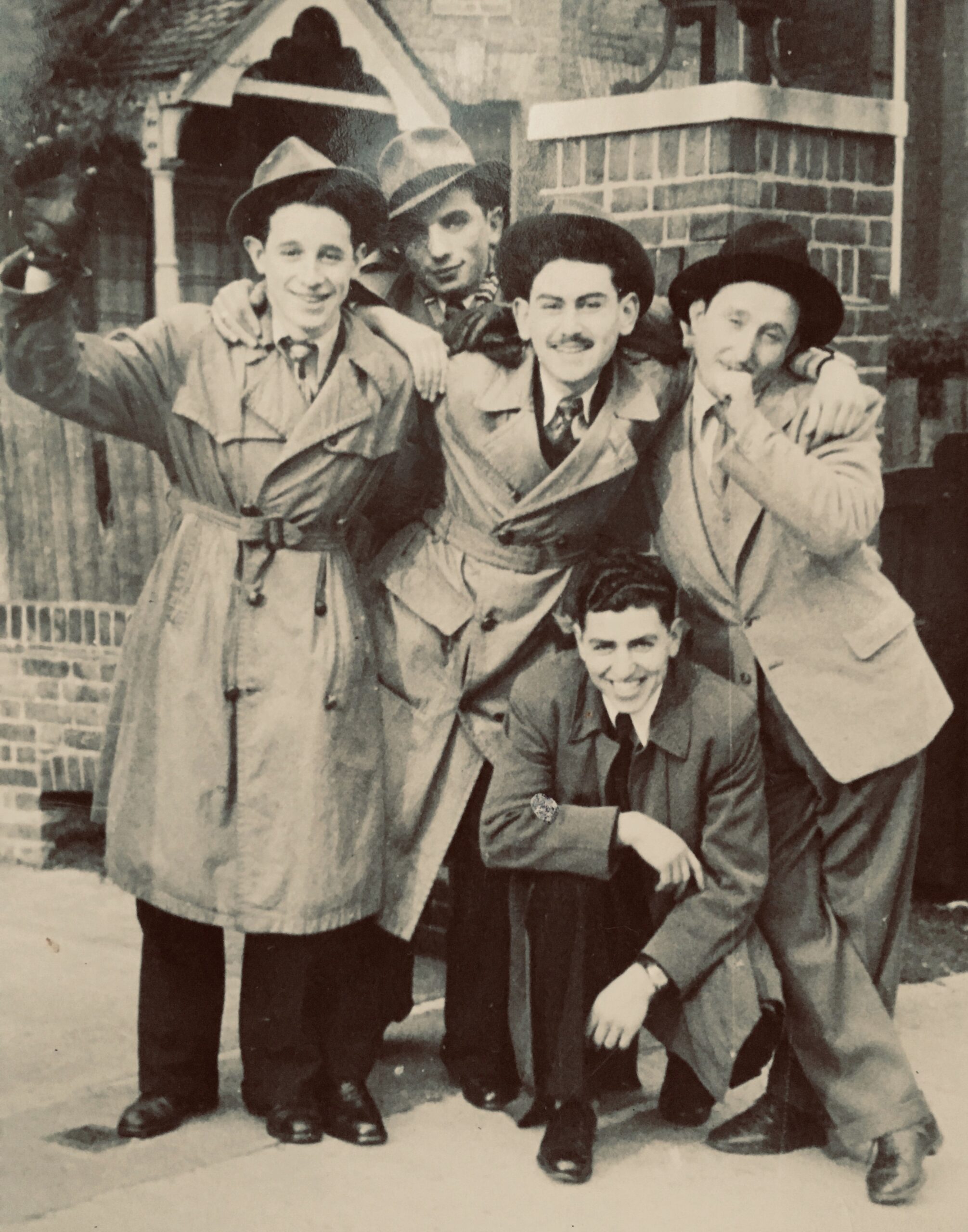 Photograph of (unknown), Frank Farkas, Alex (Shanyi) Abramovic, Unknown, David Herman